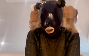 bdsmlr-208979-gz2OK7n8tP(1)
