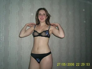 1 (22)