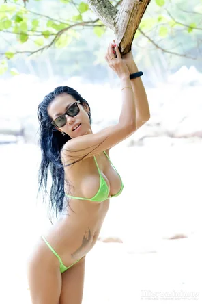 amateur photo Lam Singh Beach 005-topaz-faceai-enhance-1.5x