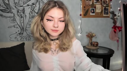 Petite Skinny Nice Tits And Pretty Face Blonde Teen Show