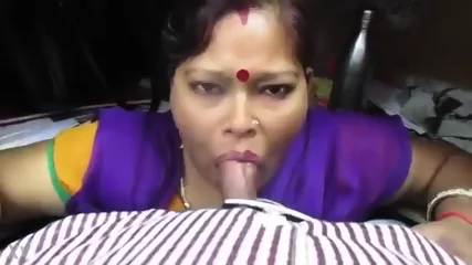 Desi Aunty Blowjob