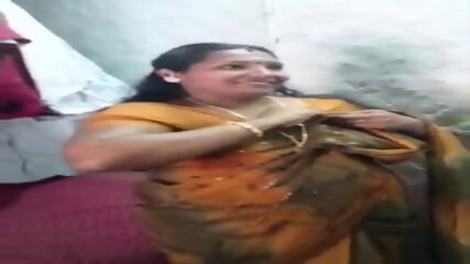 Saree Navel Aunties