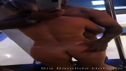 MARCANDO A BUNDA DA CASADA