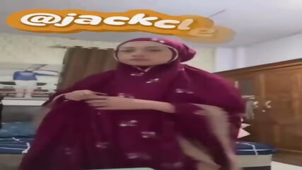 Parah Habis Sholat Bu Salsa Lanjut Show Tetek