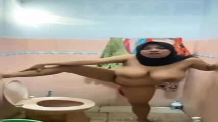 Tante Colmek Di Kantor