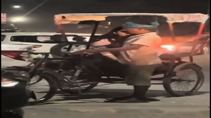 Horny Drunk Girl Mastrubating & Sucking Ricksha-Driver's Dick On Road~ Viral Mms