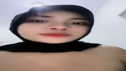 Chella Dini Cantik Live Show Colmek Demi Saweran