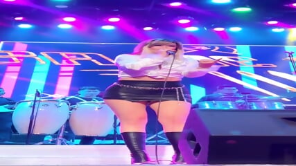 Claudia Serpa - Cantando