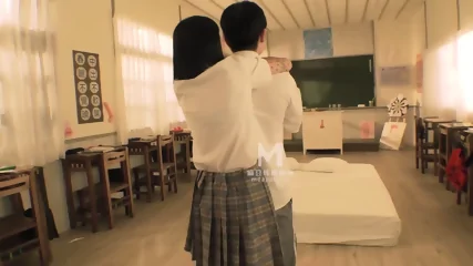 Asia Young Couple 03