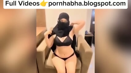 Ustadzah Lisa - Diajak Nginap Di Hotel Sama Temannya