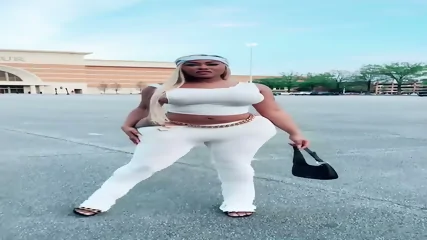 Moriah Mills New Walking With Sex