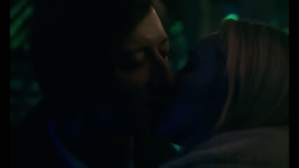 Alicia Debnam-Carey (It's What's Inside) Sexy Scenes
