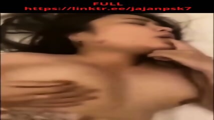 ABG SMA TOBRUT DIPERKOSA DAN DI GILIR DI GANGBANG DI ANAL 10 COWOK