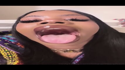 BiiggJuiccyFruit - Tease 4