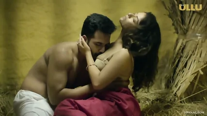 Jane-Anjane-Mein-(2021)-Hindi-Season-03-Episodes-1-To-2-ULLU-WEB-Series