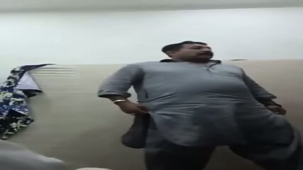 Pakistani Randi Aunty Sex With Customers At Home