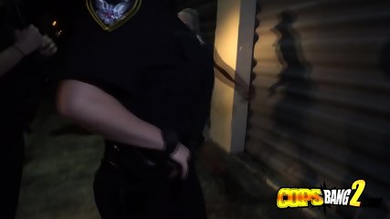 Horny Milf Rides A Black Guy With Big Cock At The Hood After Arresting Him For Looking Horny.