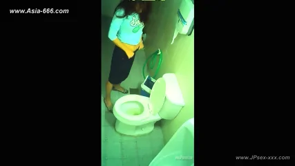 Peeping Korean OL Pee.3