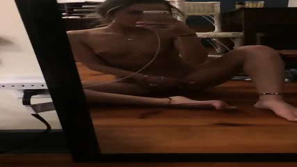 Ellie - Teen Amateur Strip And Masturbate
