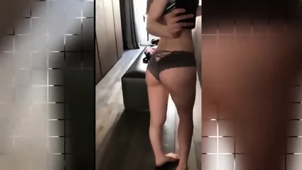 SNAPCHAT COMPILATION OF HOT GIRLS NUDES ON SNAPCHAT