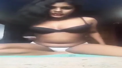 This Indian Randi Girl Wants Self Satisfaction